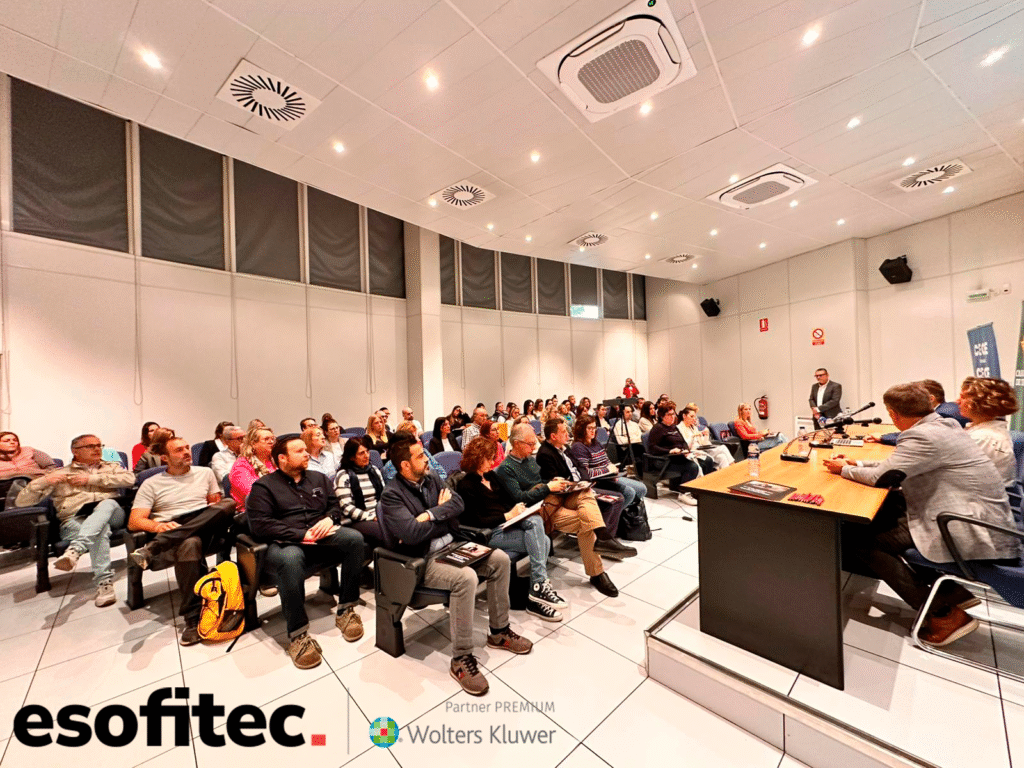 Profesionales asistiendo a la jornada de Esofitec sobre Ley Antifraude y Verifactu en Teruel