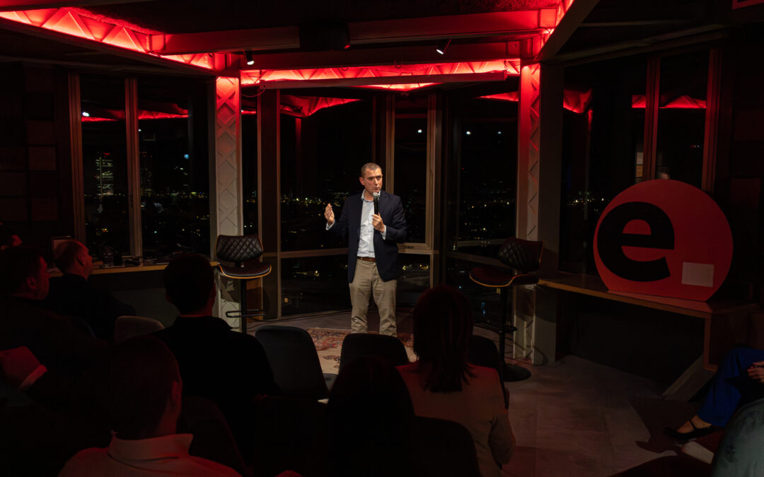 Tomàs Font (Wolters Kluwer) destaca la esencia y el crecimiento sostenible de Esofitec en la inauguración de la nueva oficina de Barcelona