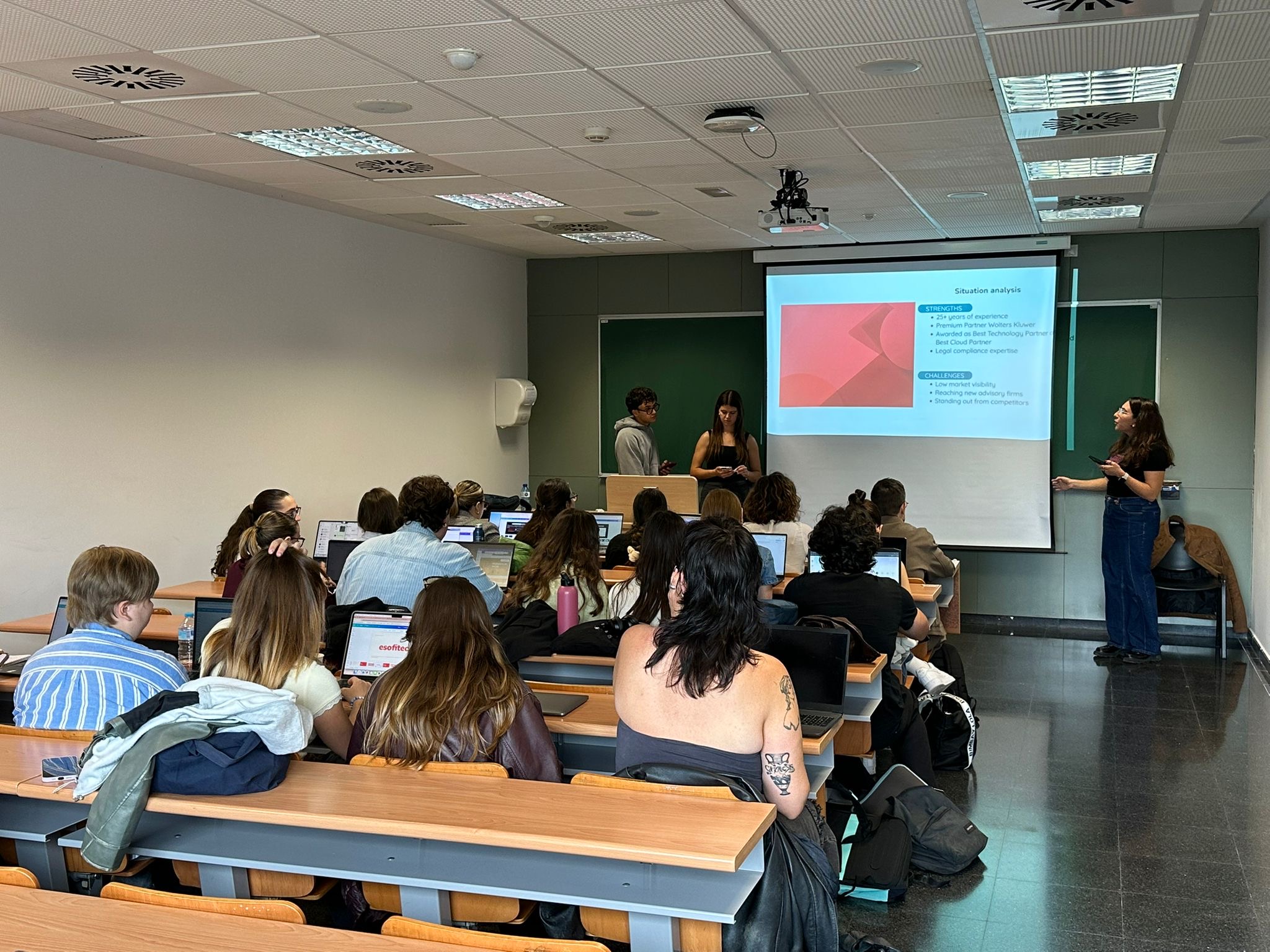 El aula se convierte en sala de estrategia